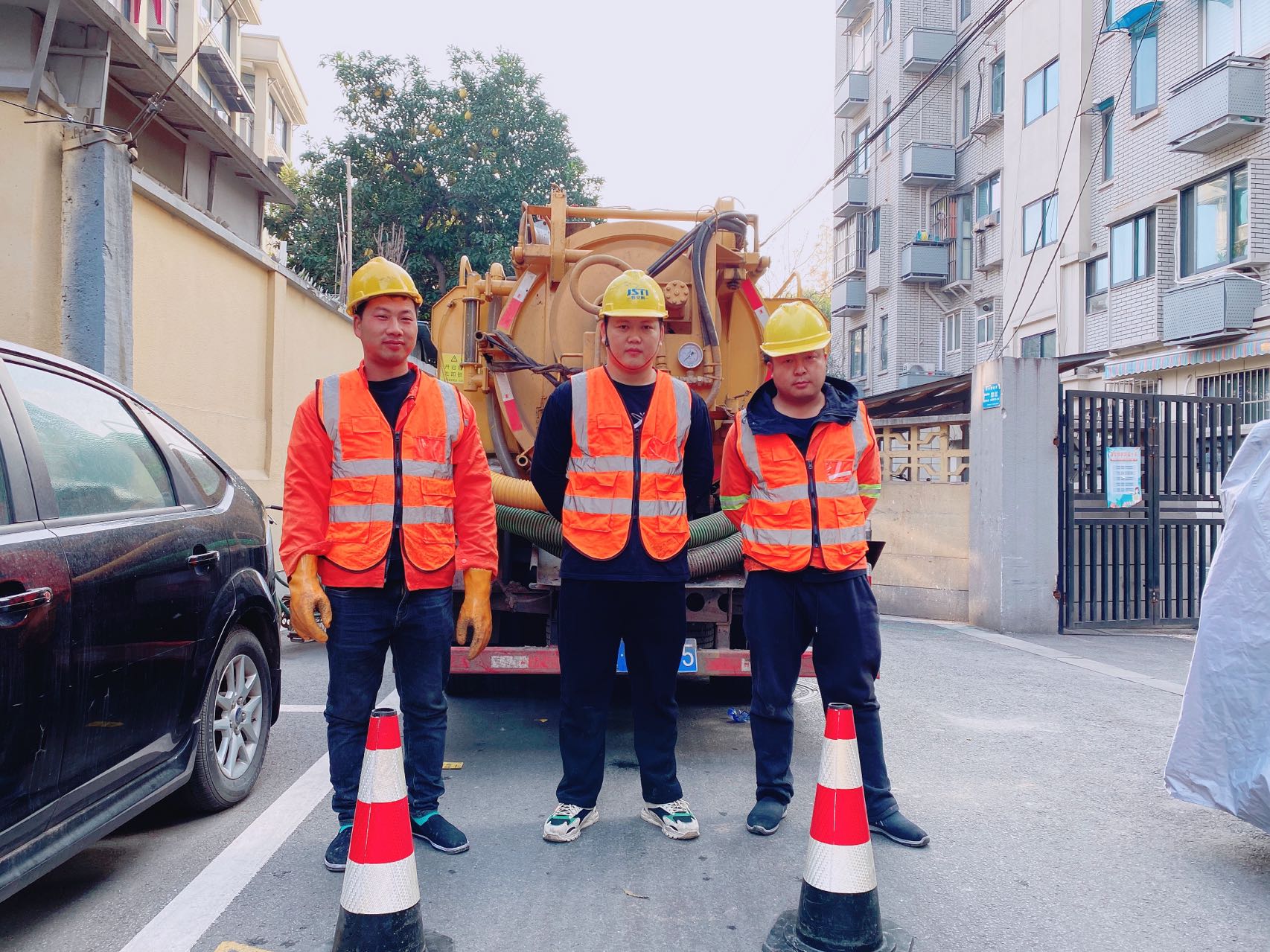 沿江南京某小区管道清淤检测施工